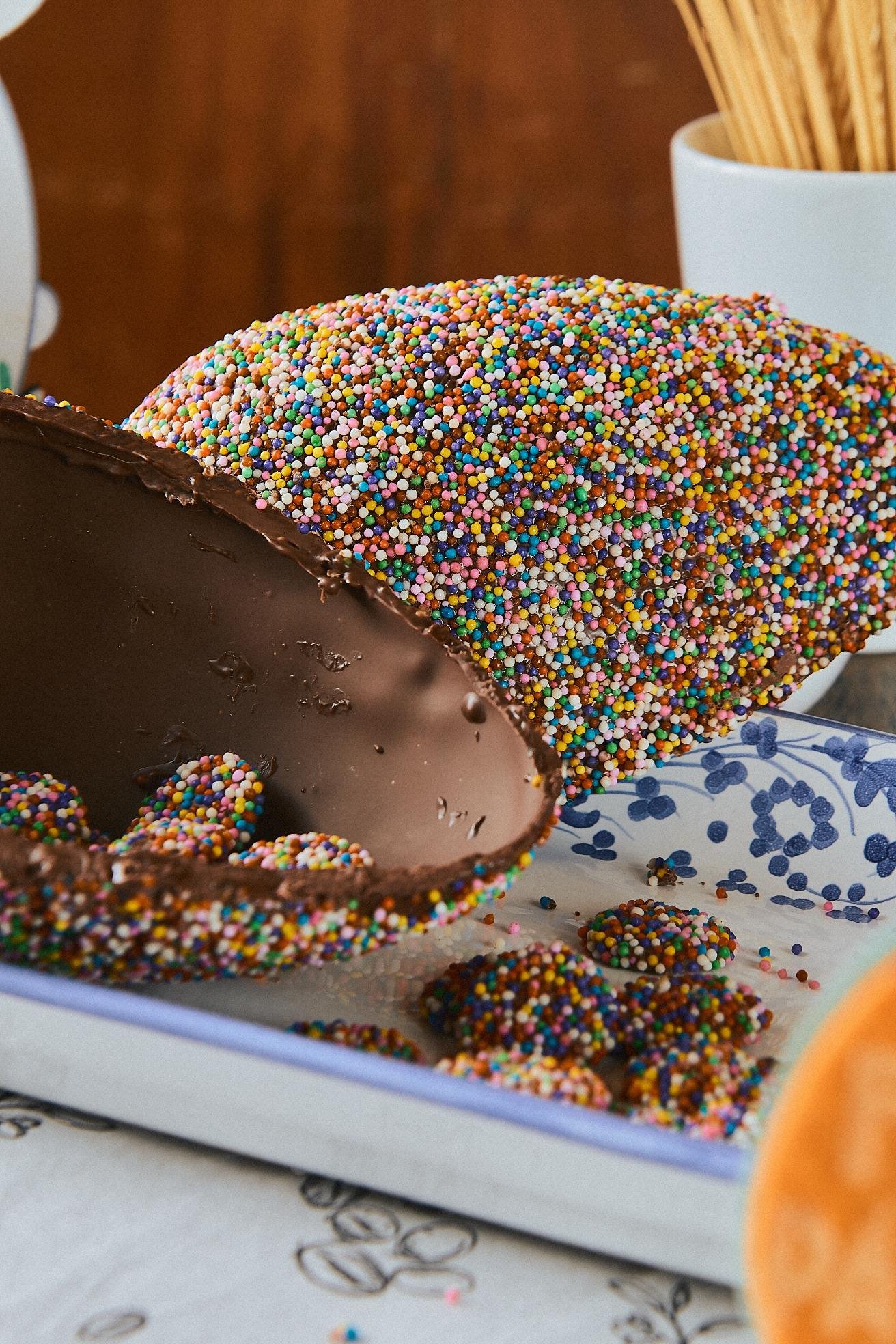 Cardin lança Linha de Páscoa com doces artesanais e sobremesas exclusivas