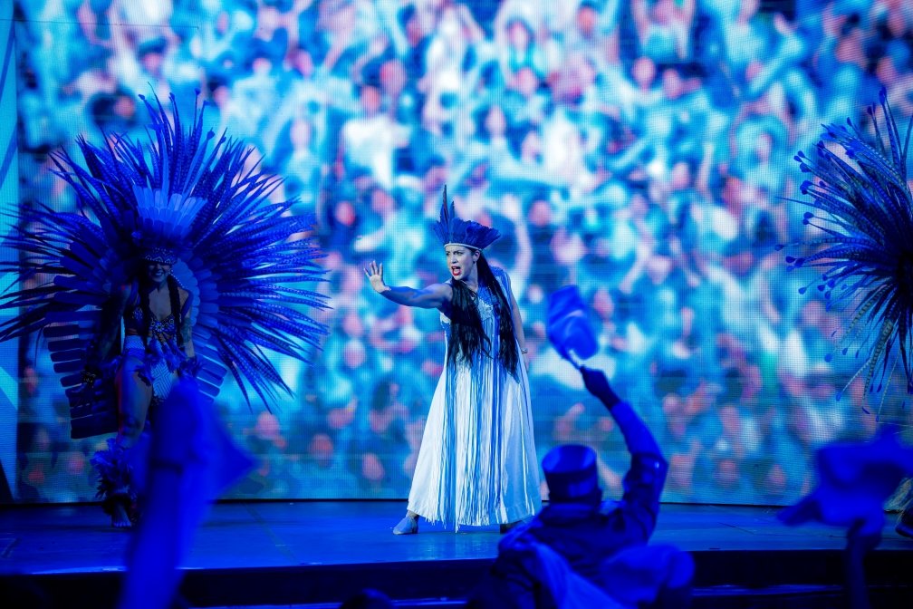 Roxy Dinner Show completa 1,5 ano como sucesso no Rio