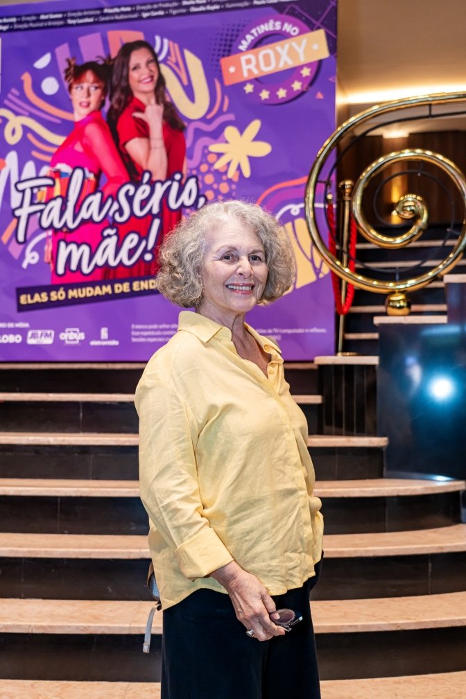 Roxy celebra sucesso de 'Fala Sério, Mãe!' em Copacabana