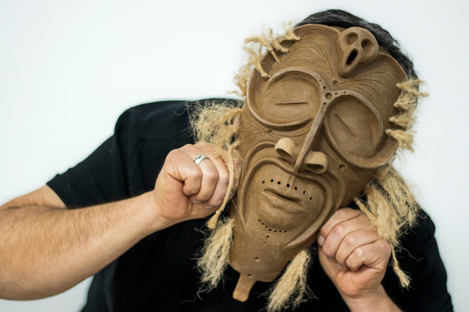 Nómada Cerámica estreia no Brasil com oficinas de cerâmica sonora