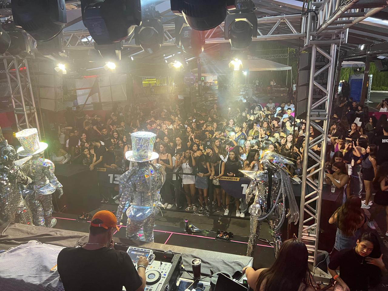 Shopping Metropolitano Barra recebe matinê VIBRA TEEN RJ