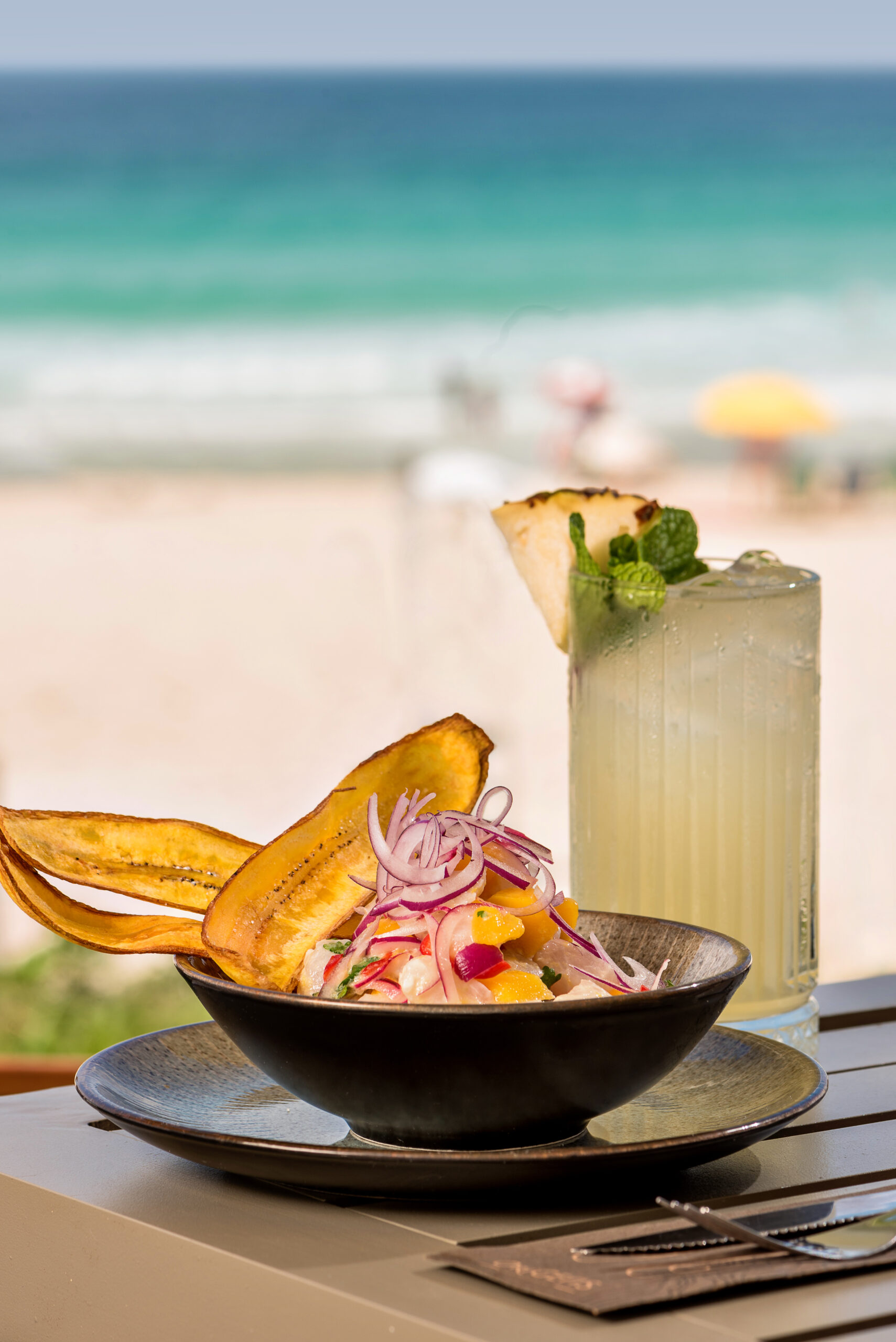 Origens Beach Lounge abre na Barra da Tijuca