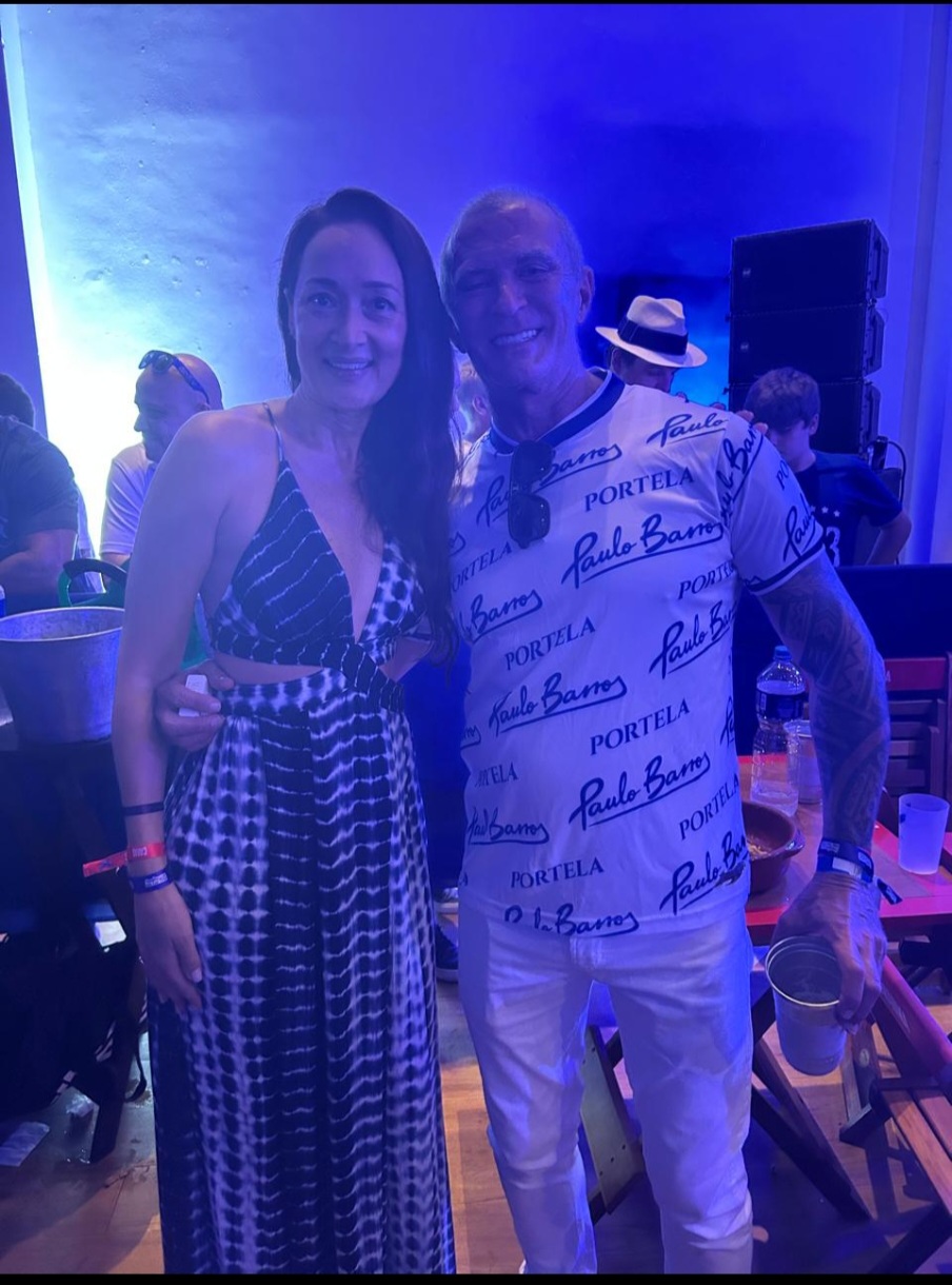 Feijoada da Portela agita Jockey Club com famosos