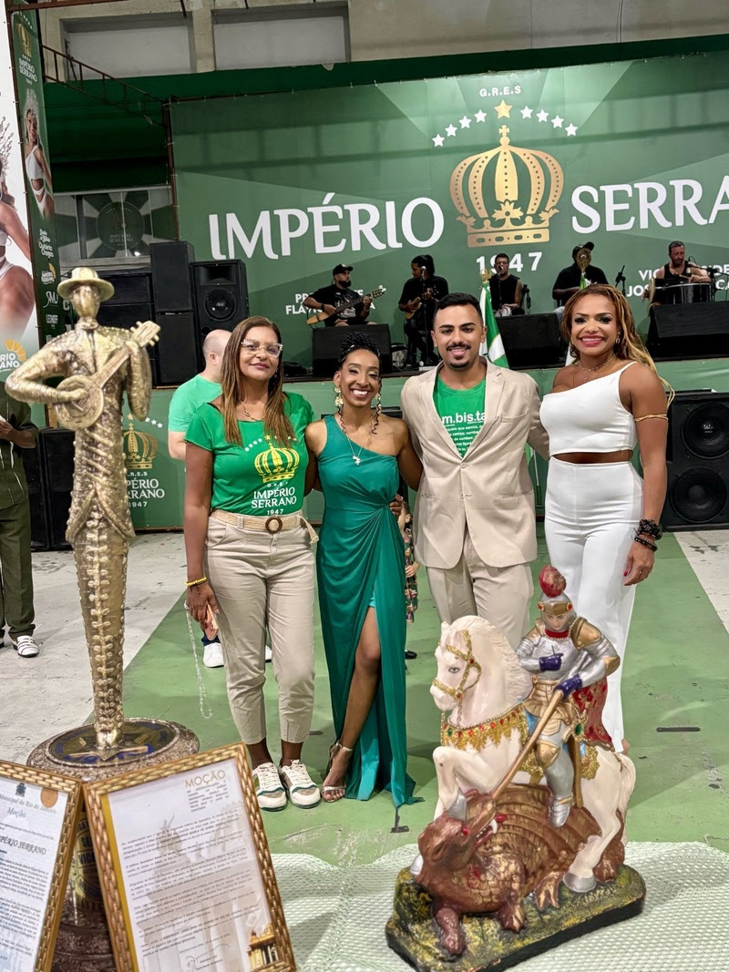 Quitéria Chagas celebra 79 anos do Império Serrano