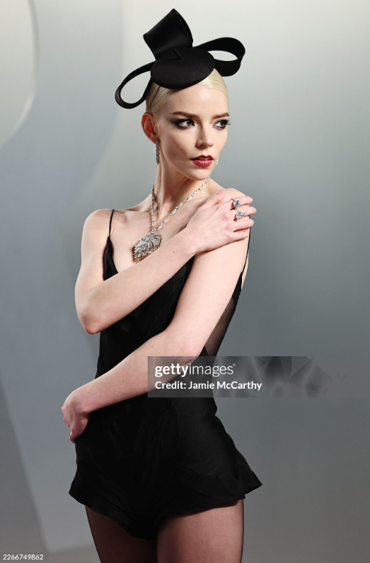 Estrelas brilham com Tiffany na Vanity Fair Oscars