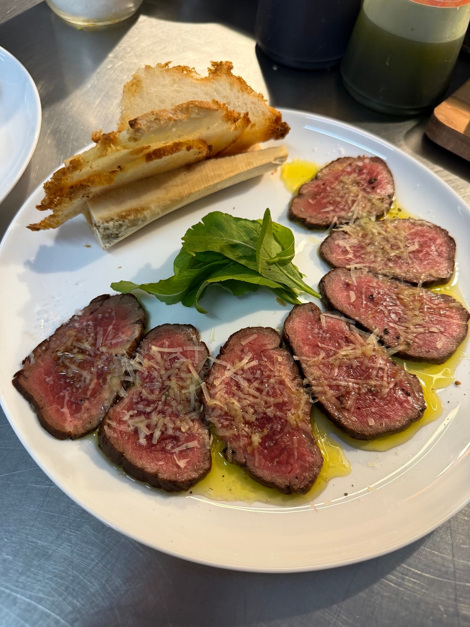 Chef Sylvio Trujillo inaugura Angico Bistrô em Bonito