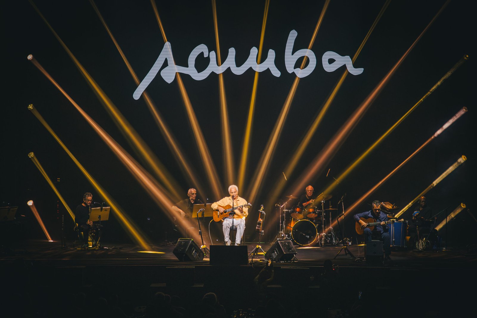 Paulinho da Viola apresenta 'Quando o Samba Chama'