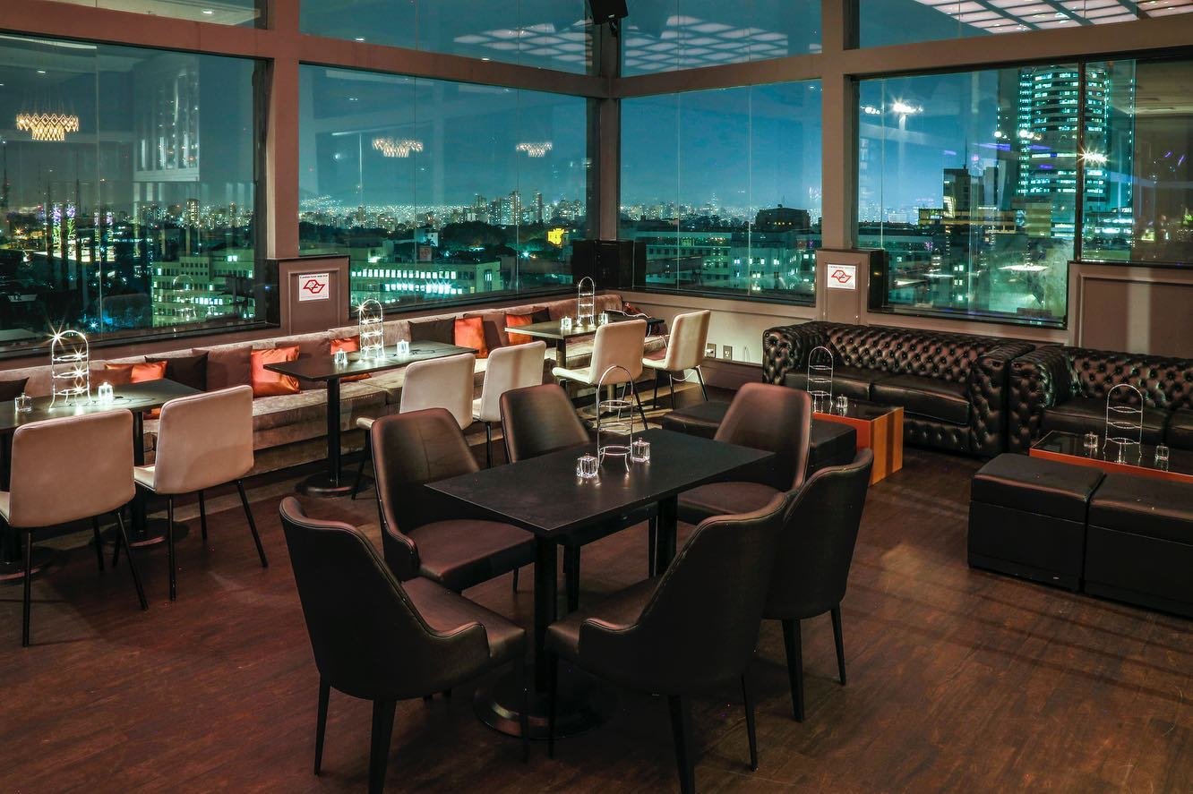 WZ Hotel Jardins destaca rooftop exclusivo para eventos em SP