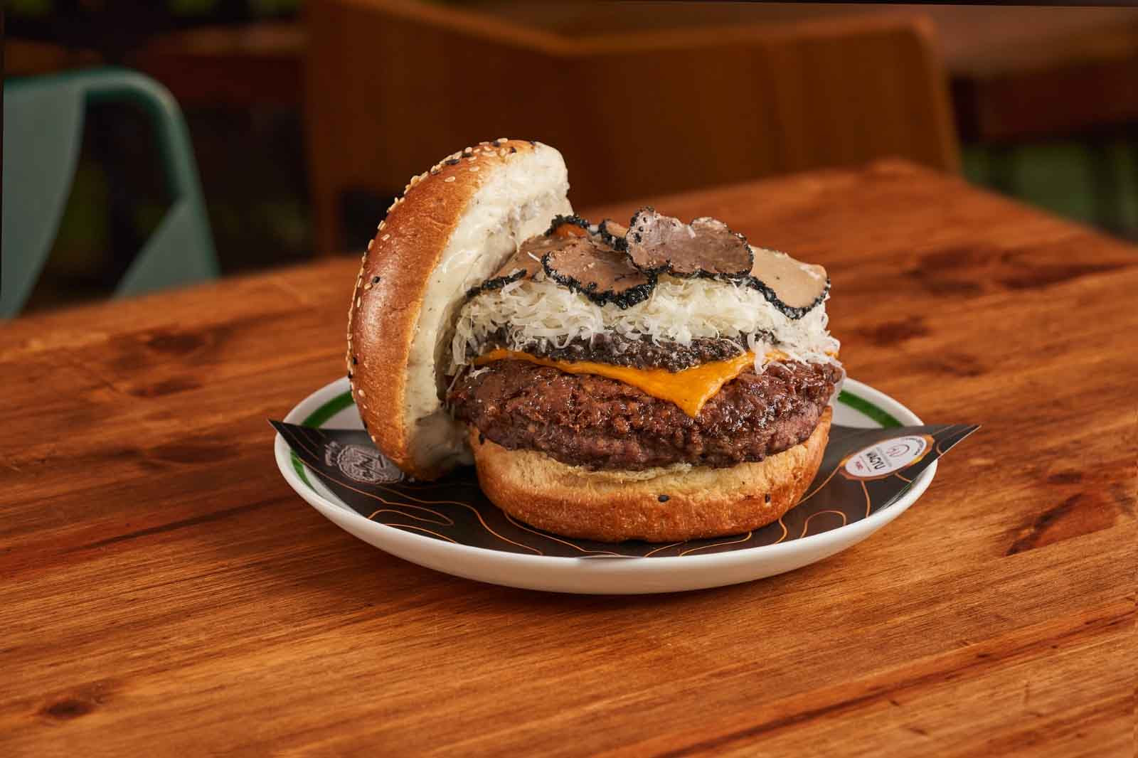 Cabana Burger lança Truffle Wagyu em toda rede