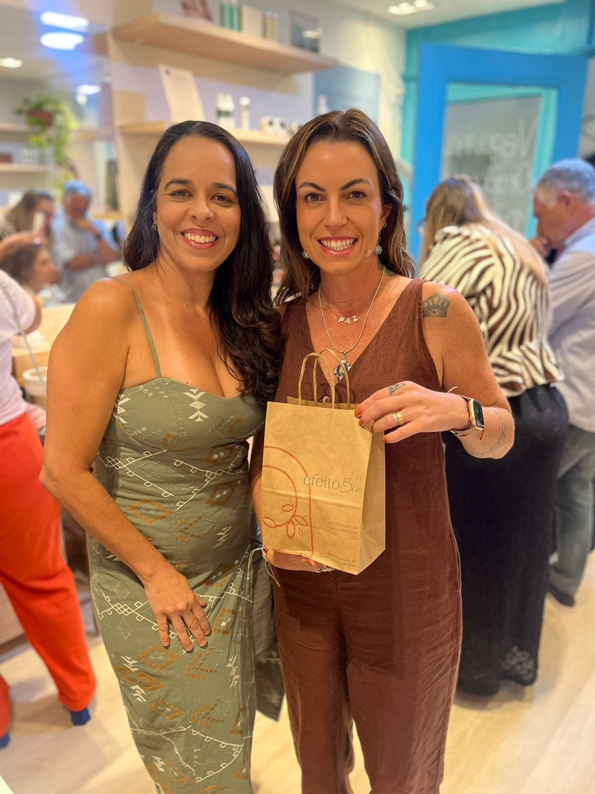 Priscilla Belem promove encontro capilar personalizado em Ipanema