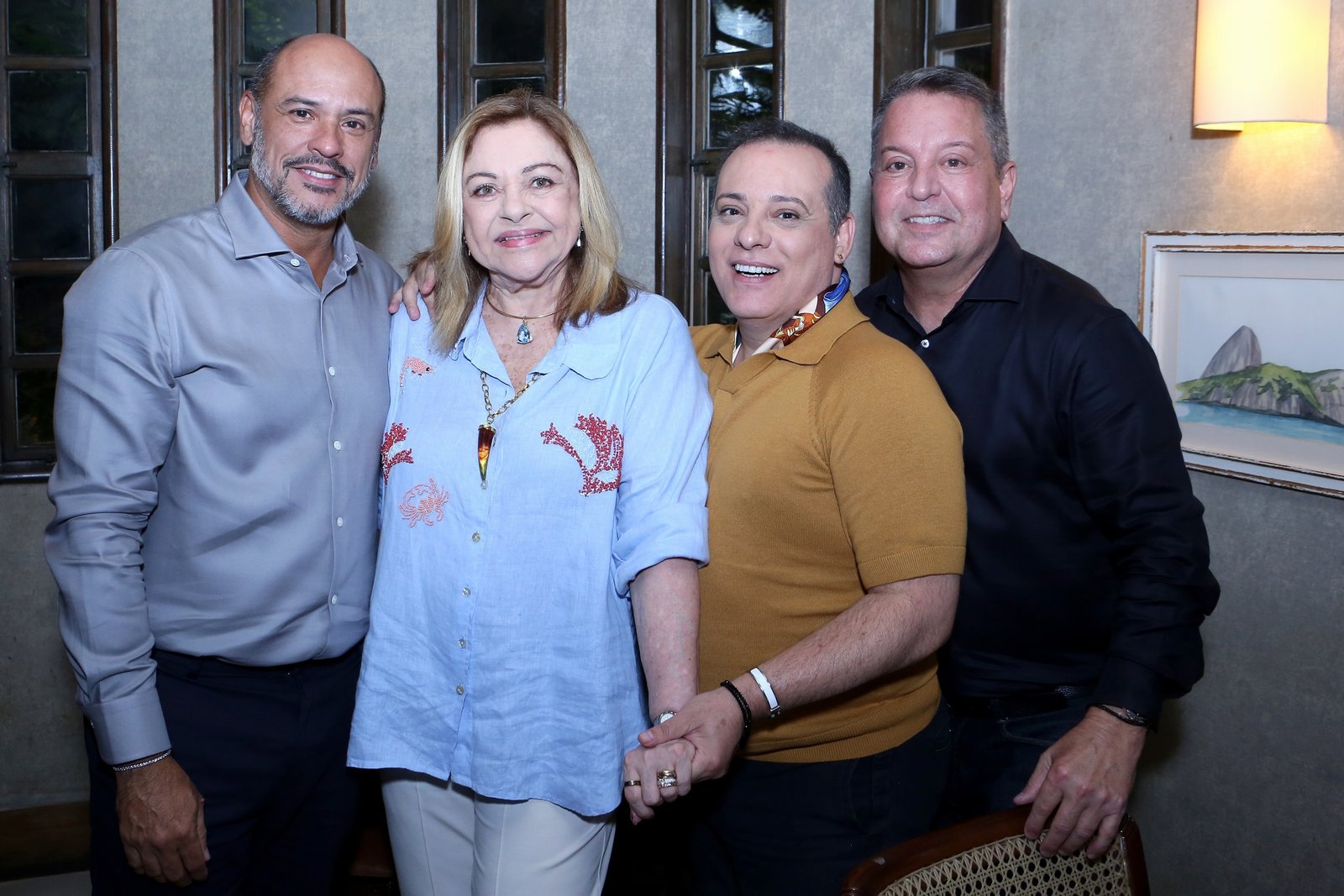 Marcello Antunes celebra aniversário em jantar no Leblon