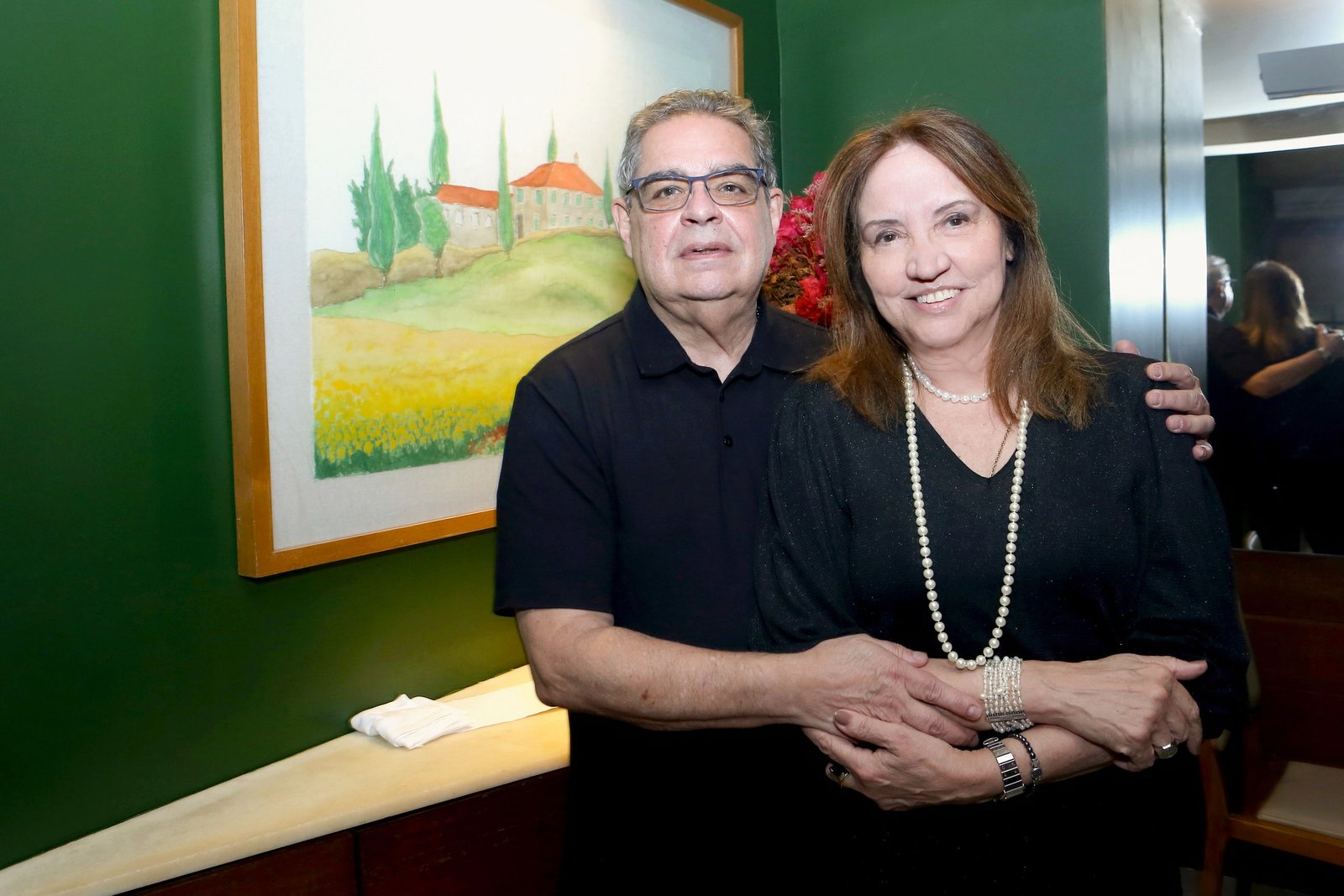Marcello Antunes celebra aniversário em jantar no Leblon