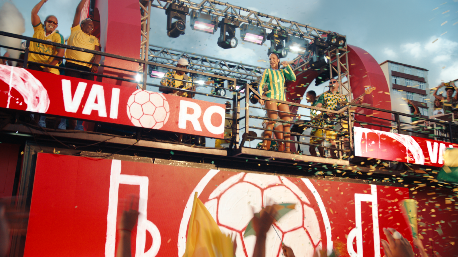 Bradesco revive hit do penta com Ivete