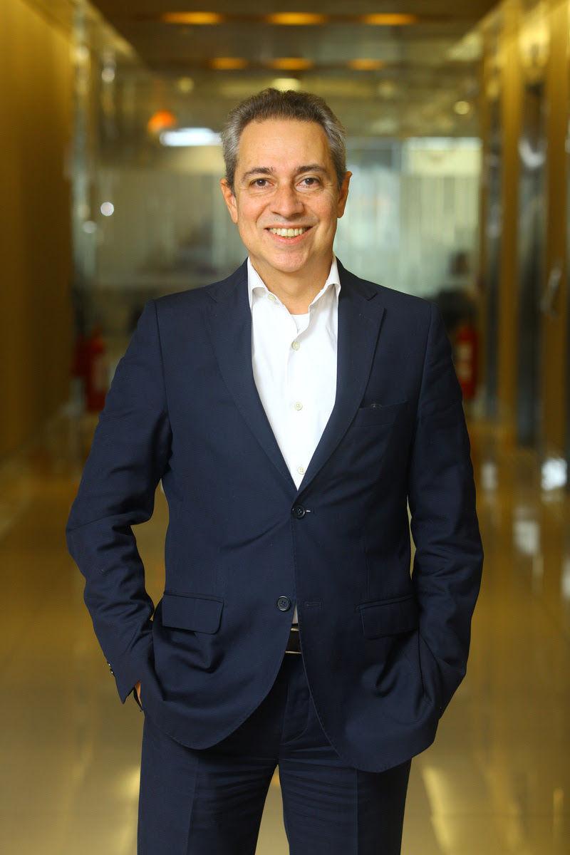 Consultor financeiro que une IA e empatia ganha vantagem no mercado
