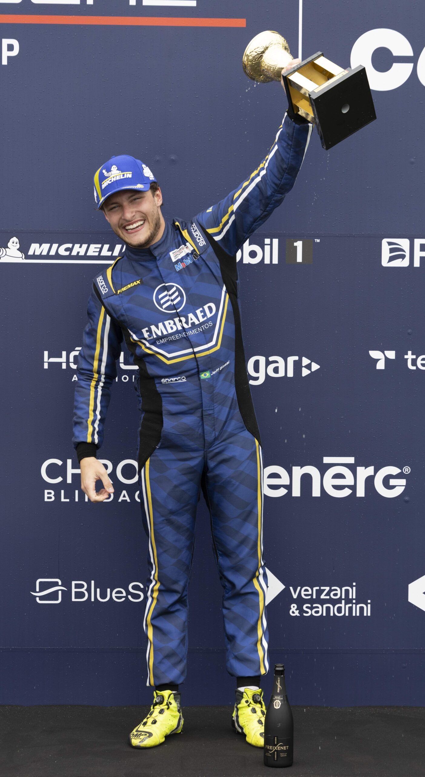 Jeff Giassi vence em Le Mans e entra para a história