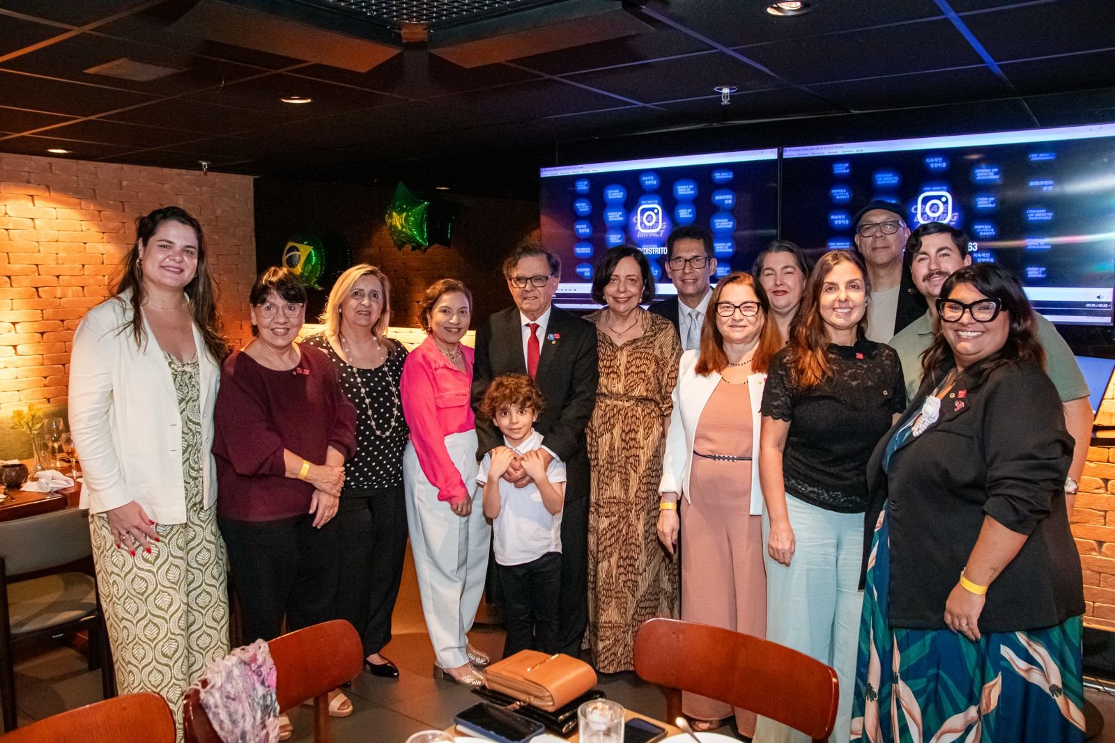 Rotary de Niterói celebra 1 ano e reconduz presidente