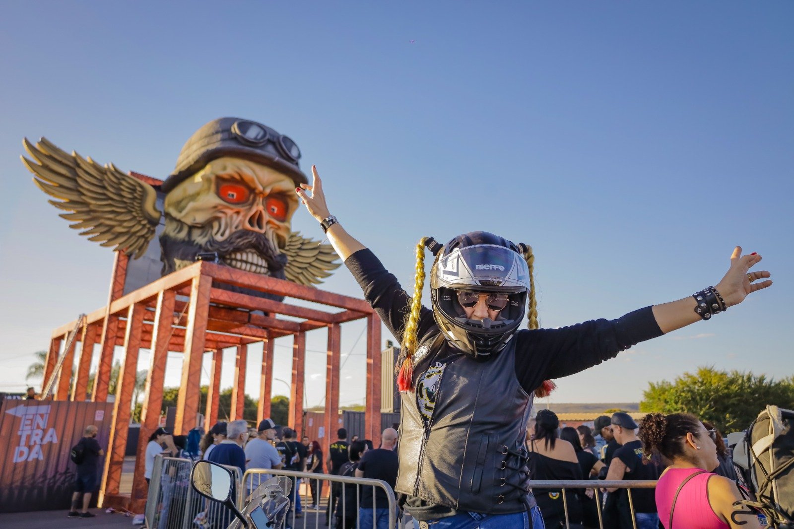 Veteranos abrem fila no primeiro dia do Capital Moto Week 2026