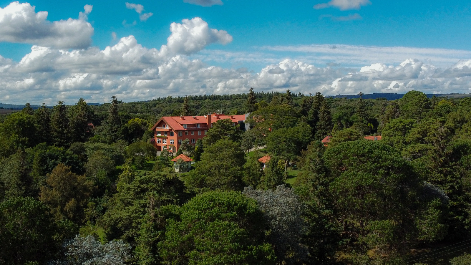 Lapinha Spa promove semana de bem-estar com Chris Bley