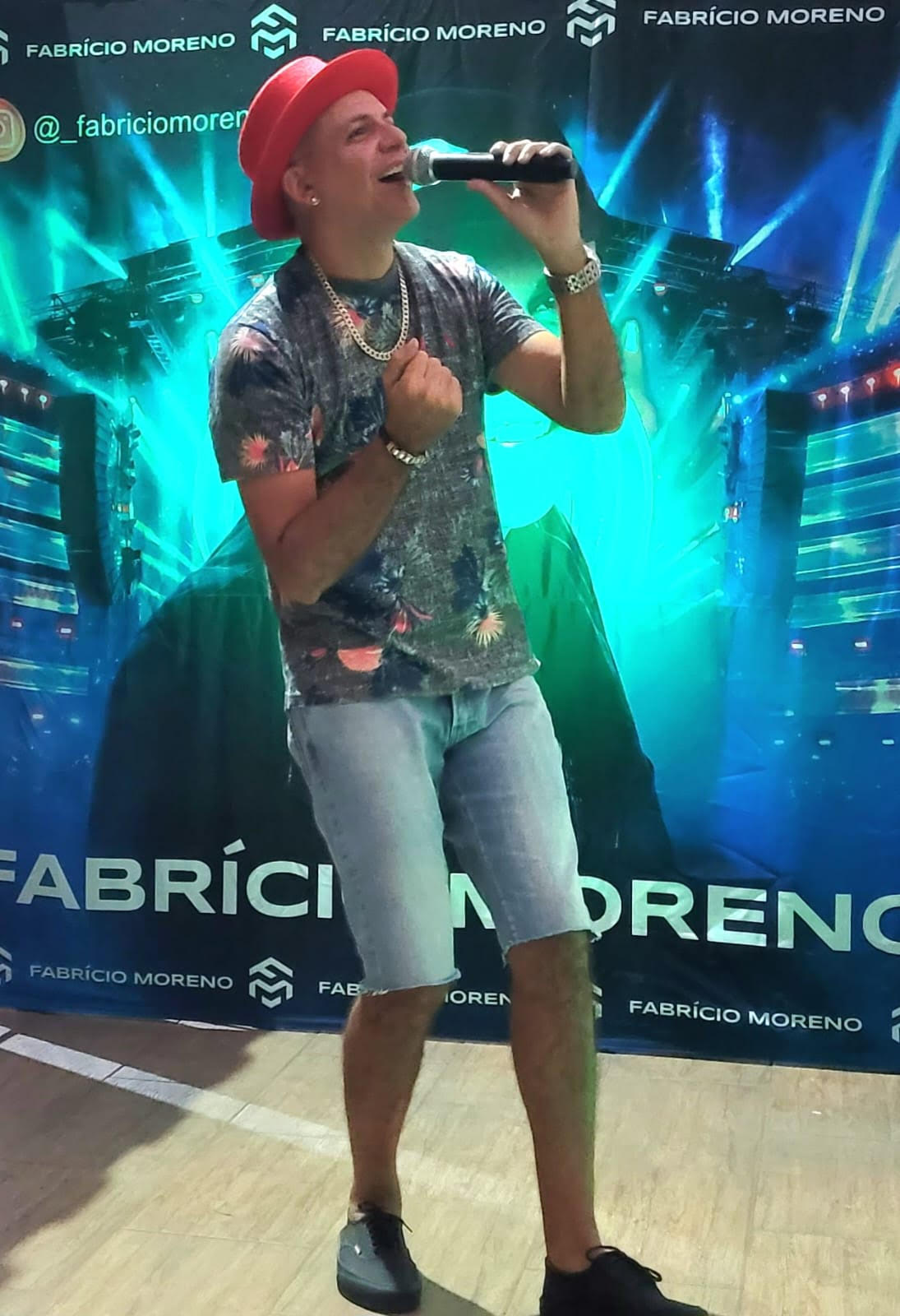 “Me Ama” impulsiona nova fase de Fabrício Moreno