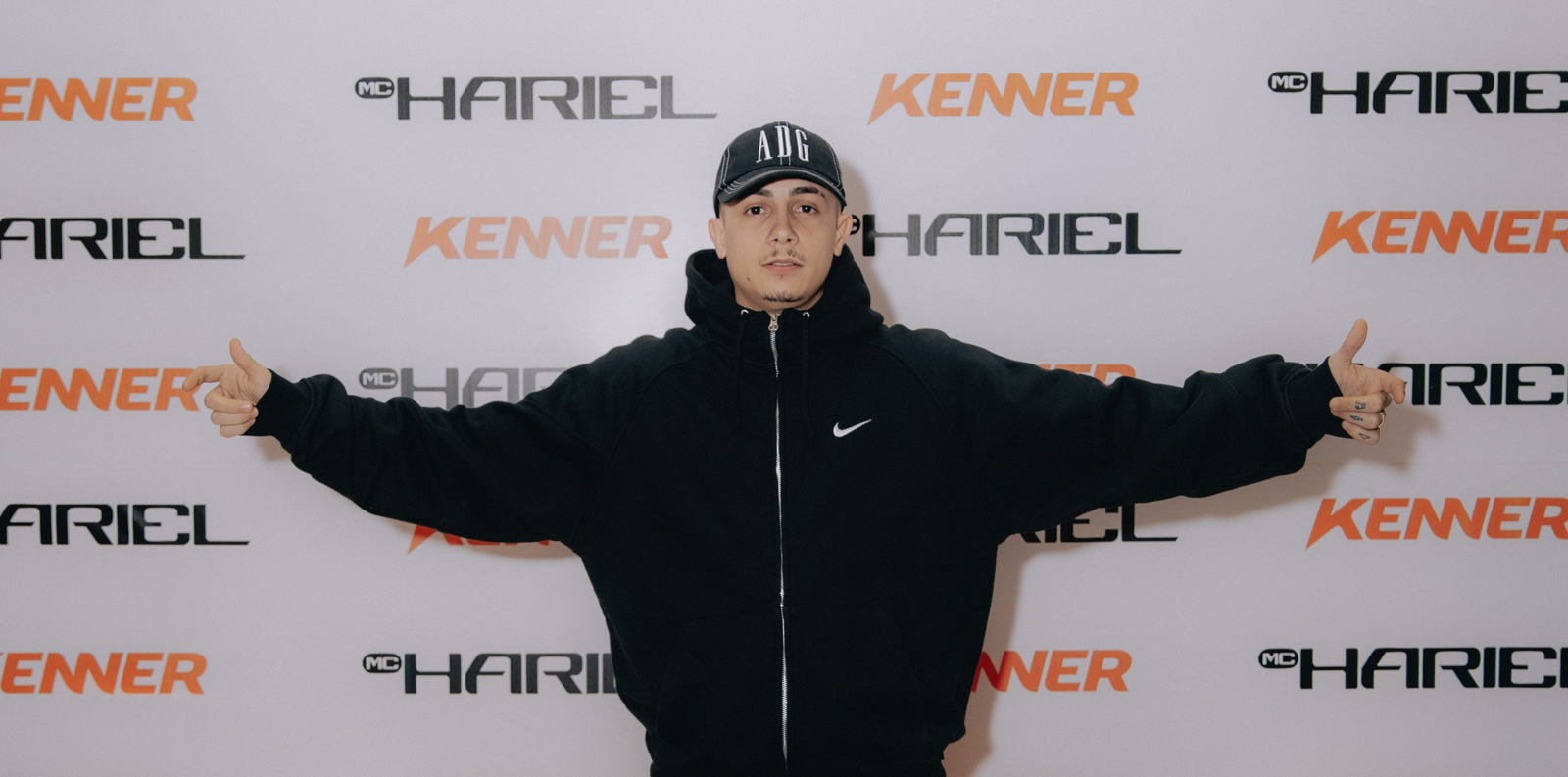 Kenner anuncia MC Hariel como embaixador