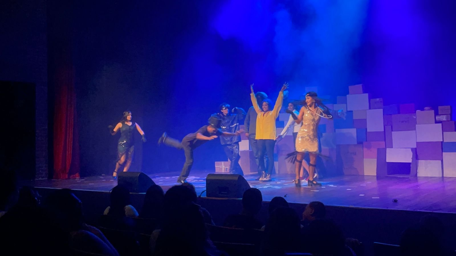 Coraline ganha versão ao vivo na Barra da Tijuca