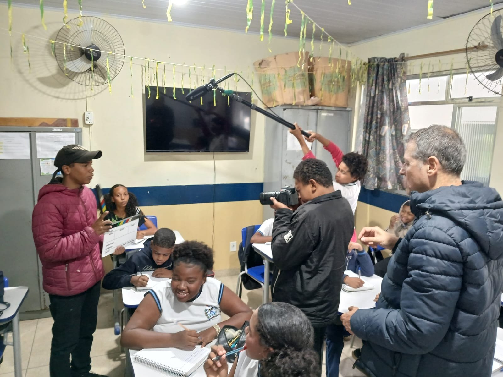 RJ: projeto leva cinema a escolas de todo o estado