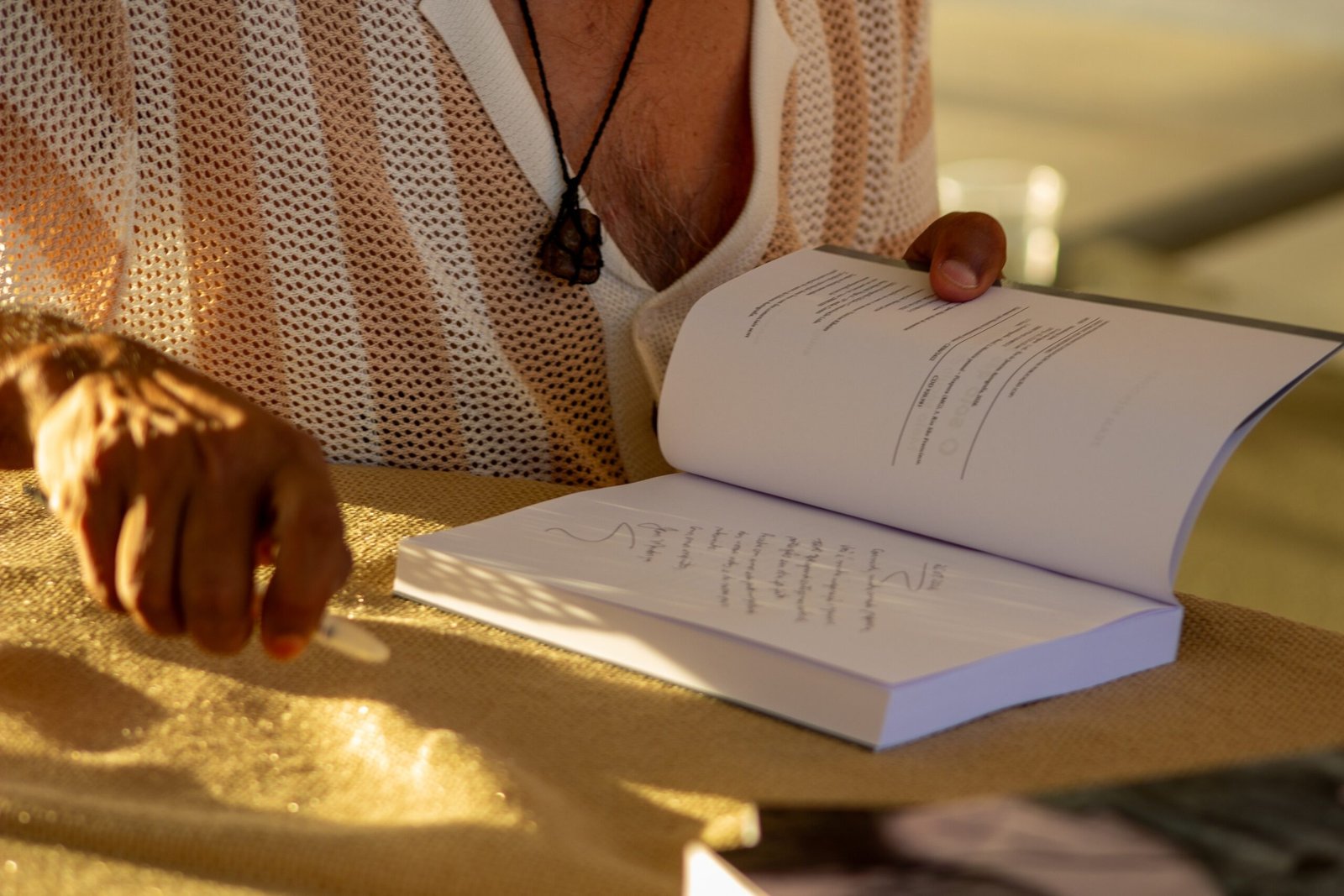 Jean Mendonça lança livro no Centro do Rio