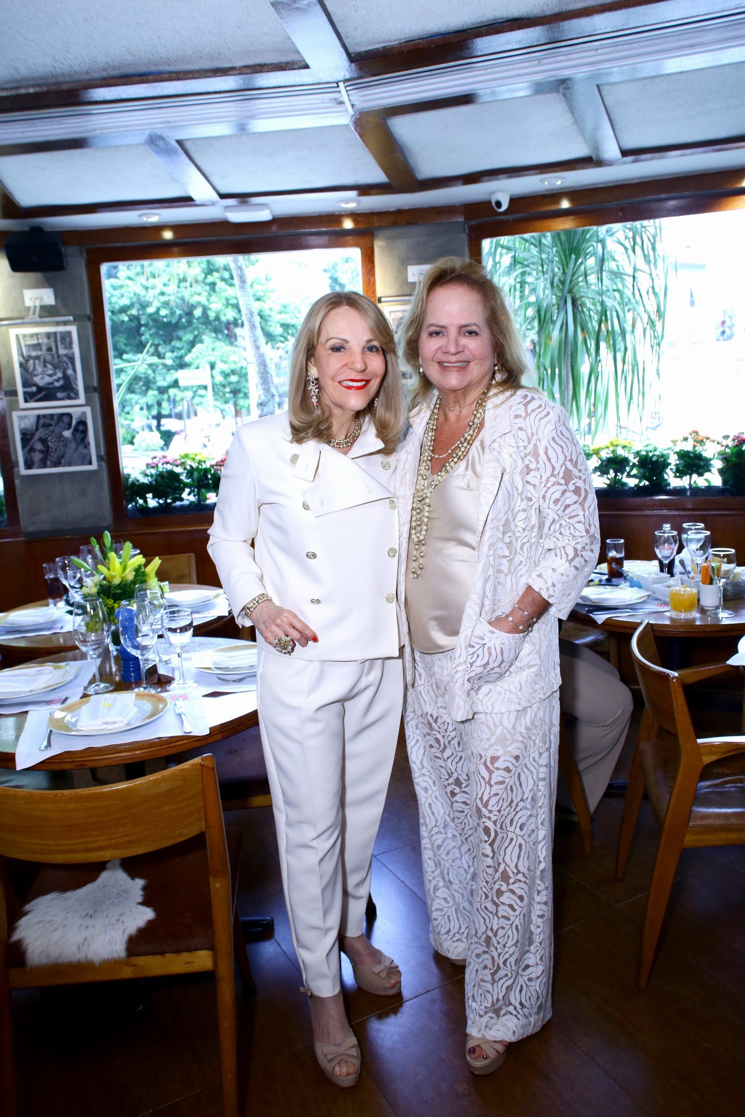 Ana de Paula celebra aniversário em Ipanema