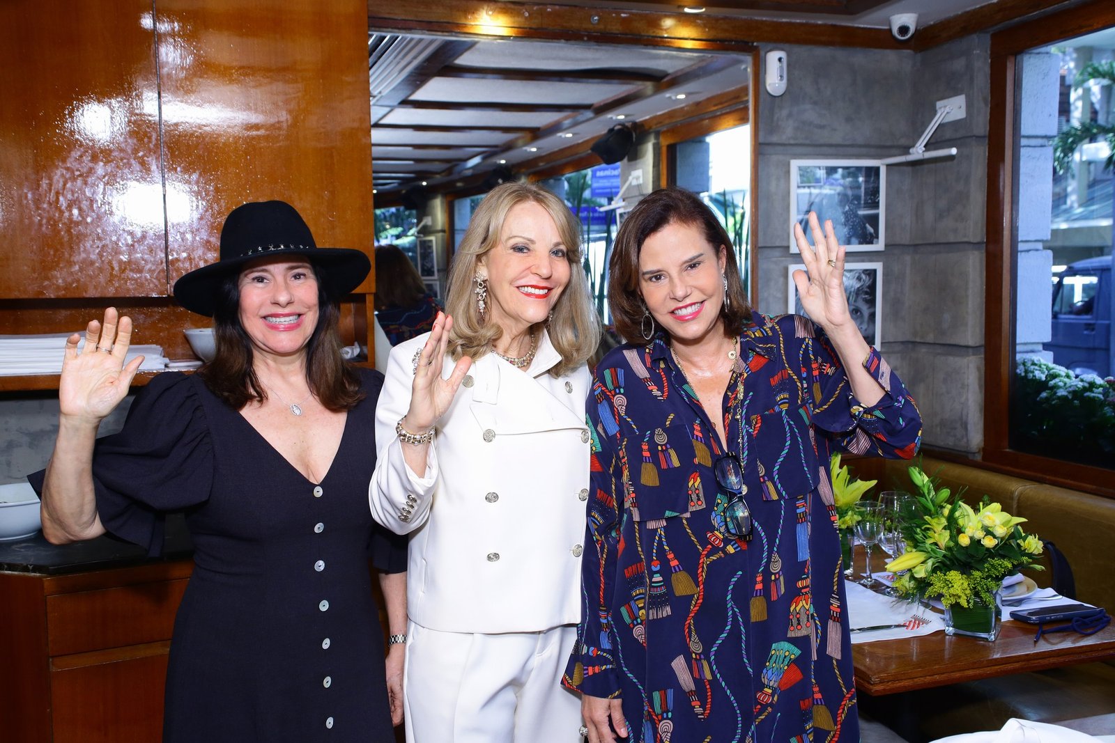 Ana de Paula celebra aniversário em Ipanema