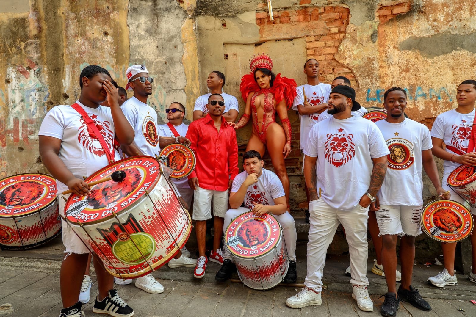 Alice Alves leva Estácio de Sá à noite do Carnaval de Campos