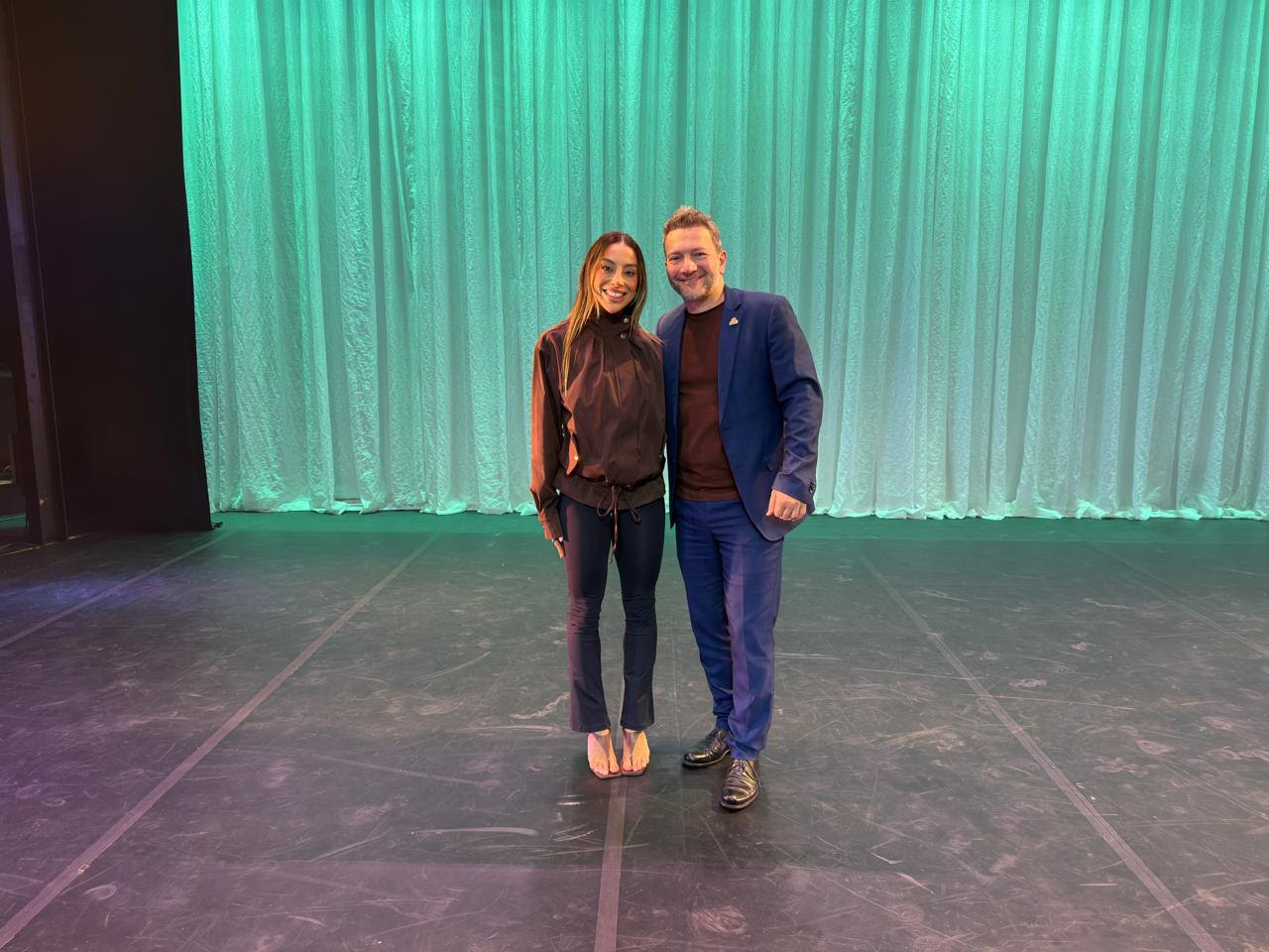 Renata Saldanha visita ensaios do Bolshoi Brasil em SP
