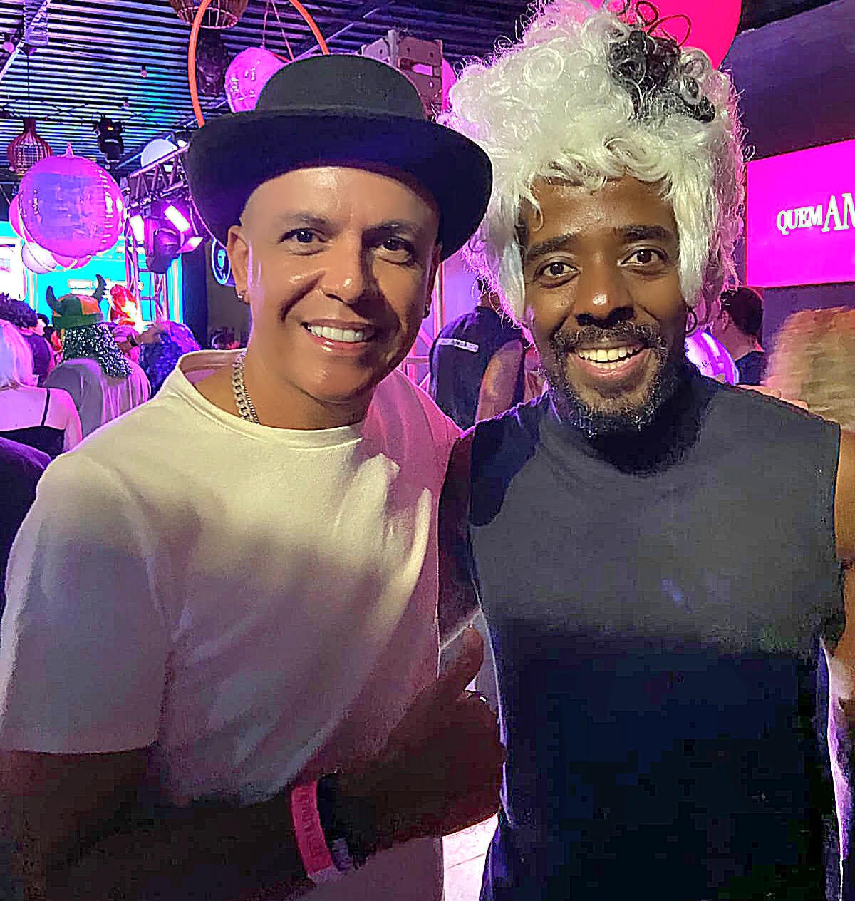 Fabrício Moreno agita festa de Quem Ama Cuida