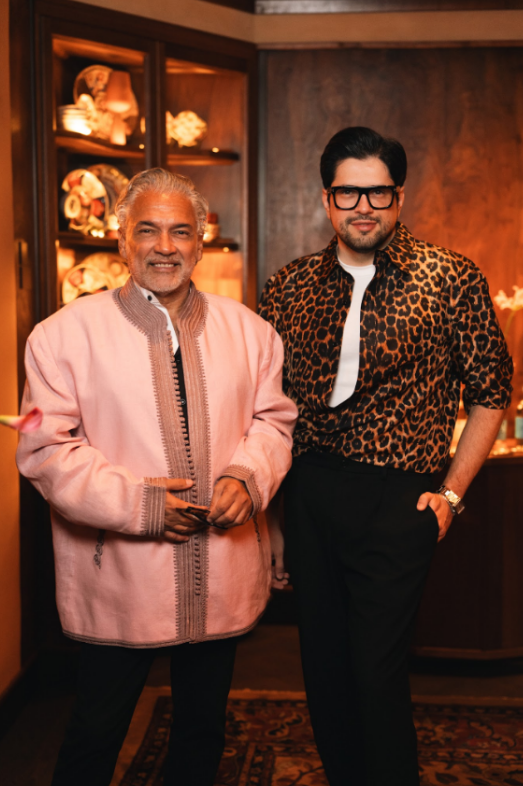 Alexandre Birman reúne convidados em jantar na NYFW