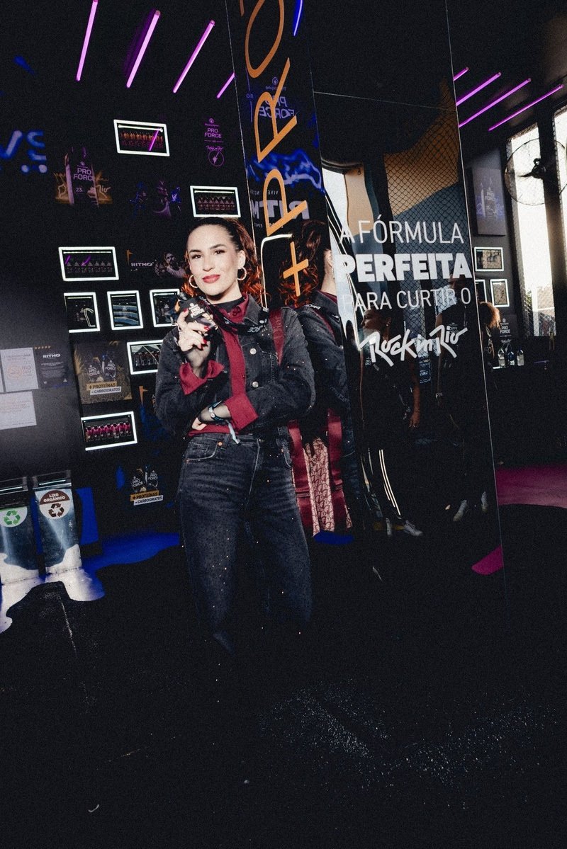 Famosos curtem show de Demi Lovato no Rock in Rio